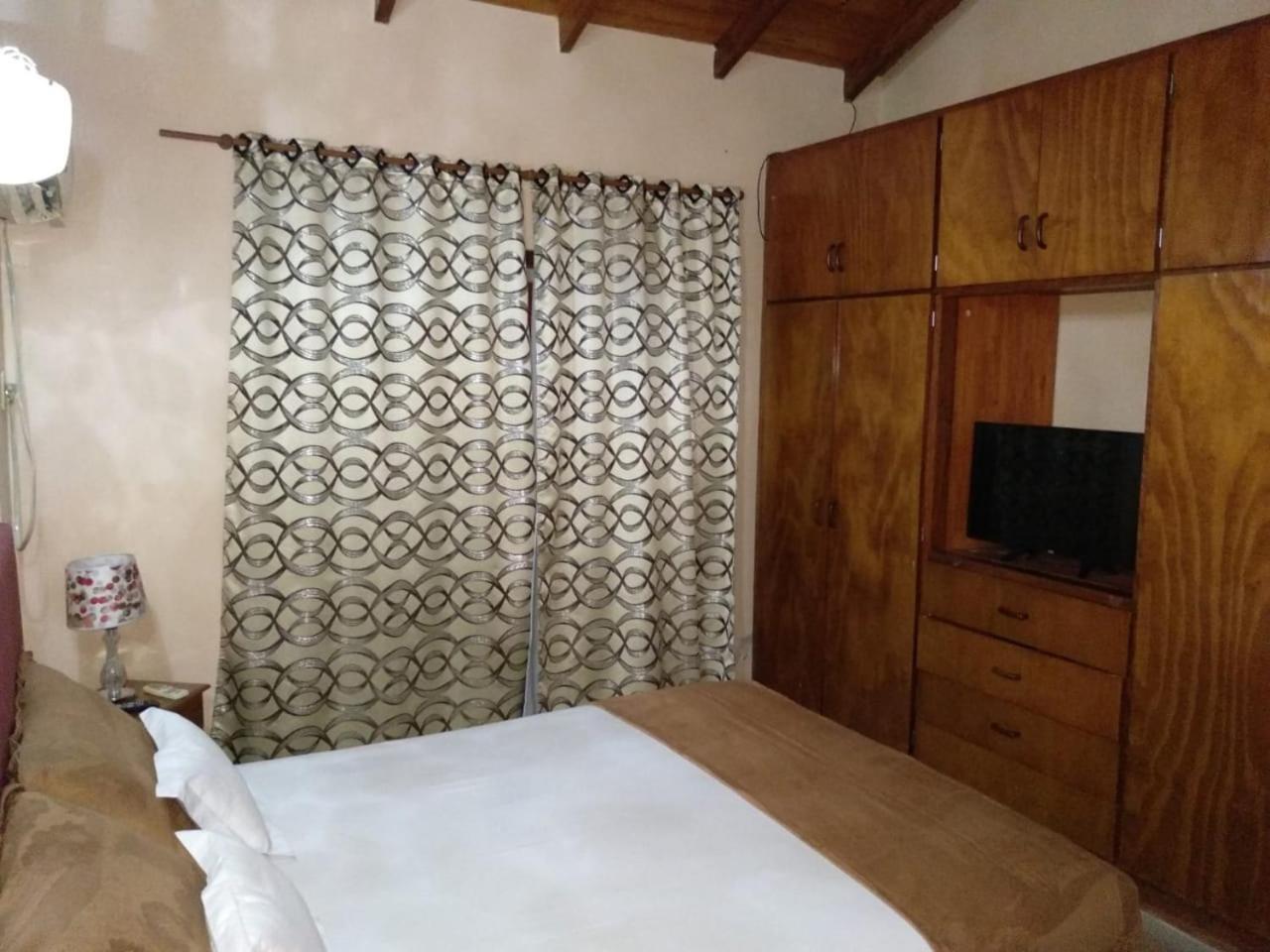 Lo De Chawi Villa Puerto Iguazu Exterior photo